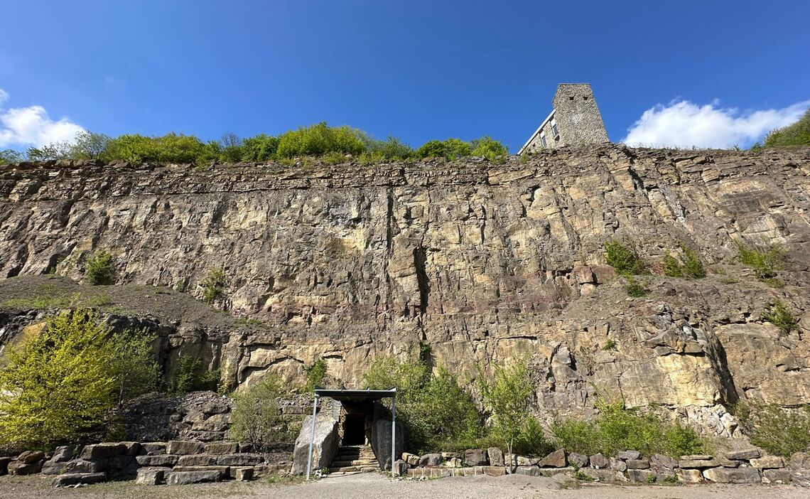 Steinbruch Steilwand